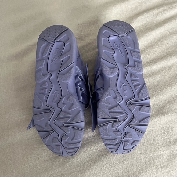 Fenty x Puma Lilac Bow shoes - Picture 5 of 7